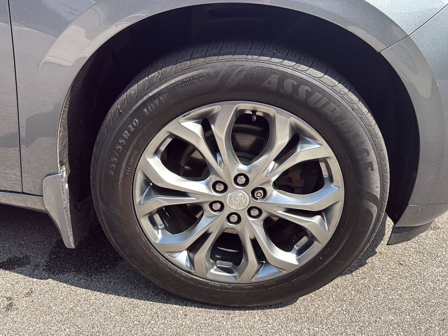 Used 2021 Buick Enclave Avenir w/ Avenir Technology Package AWD/4WD image 15