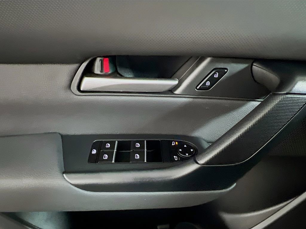 Used 2025 MAZDA CX-50 AWD 2.5 S w/ Preferred Package image 17