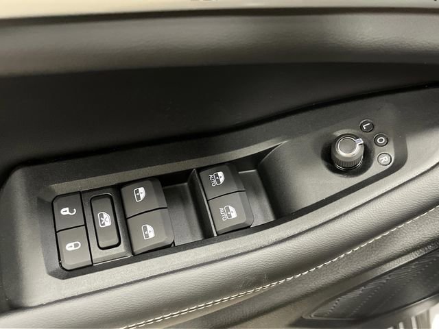 New 2025 Jeep Grand Cherokee L Limited w/ Trailer Tow Package image 28