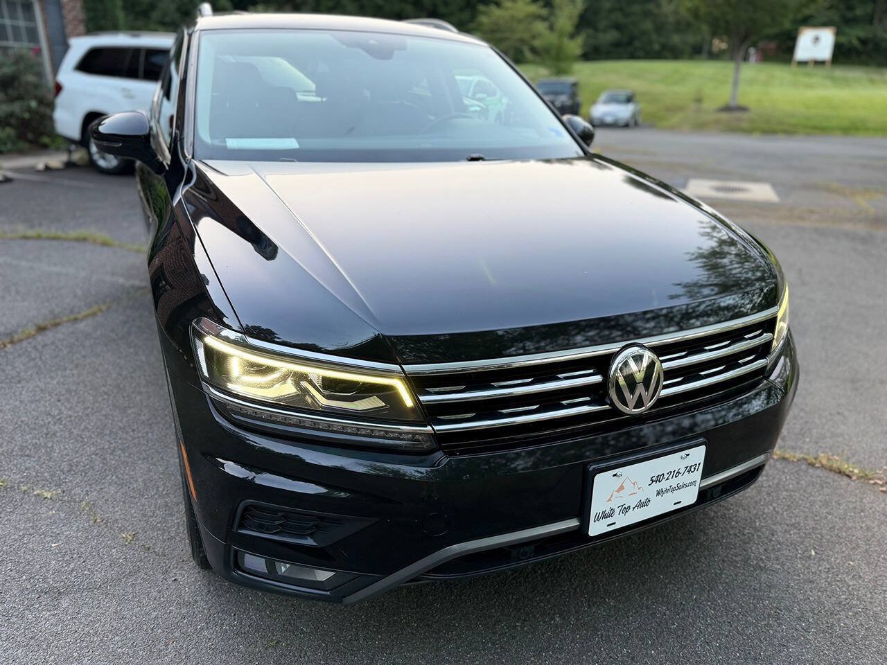 Used 2019 Volkswagen Tiguan SEL Premium AWD/4WD image 9