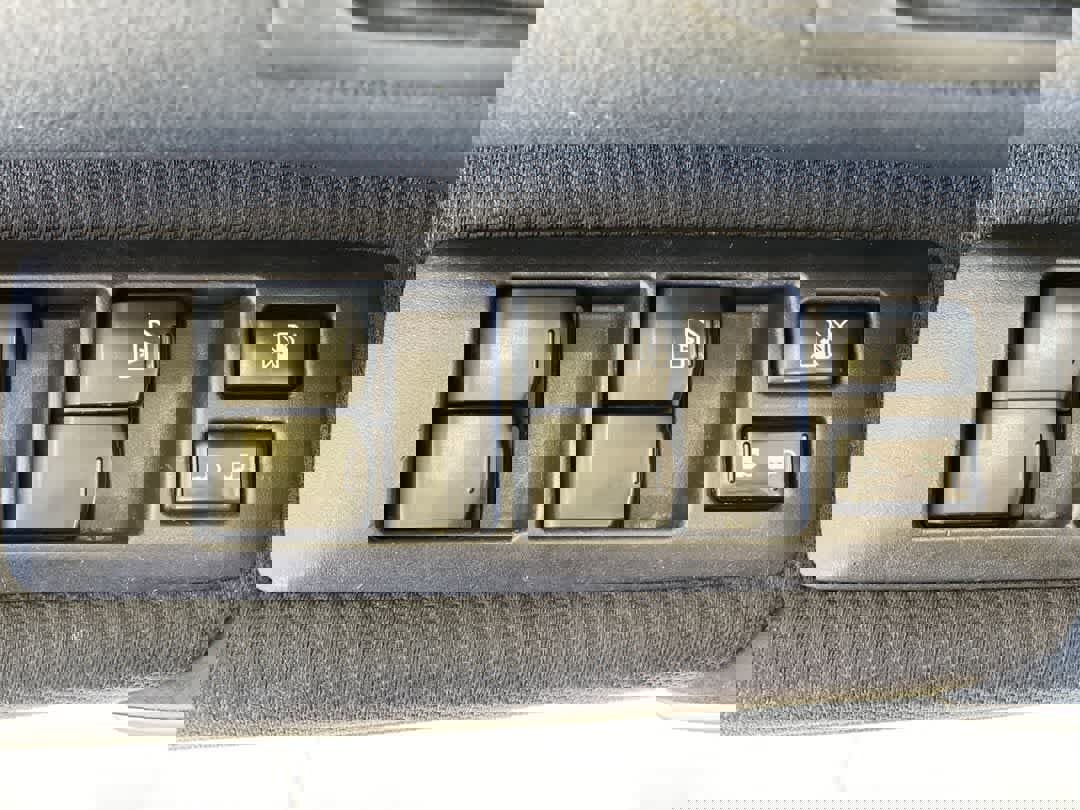 Used 2015 Nissan Rogue S w/ Convenience Package image 16