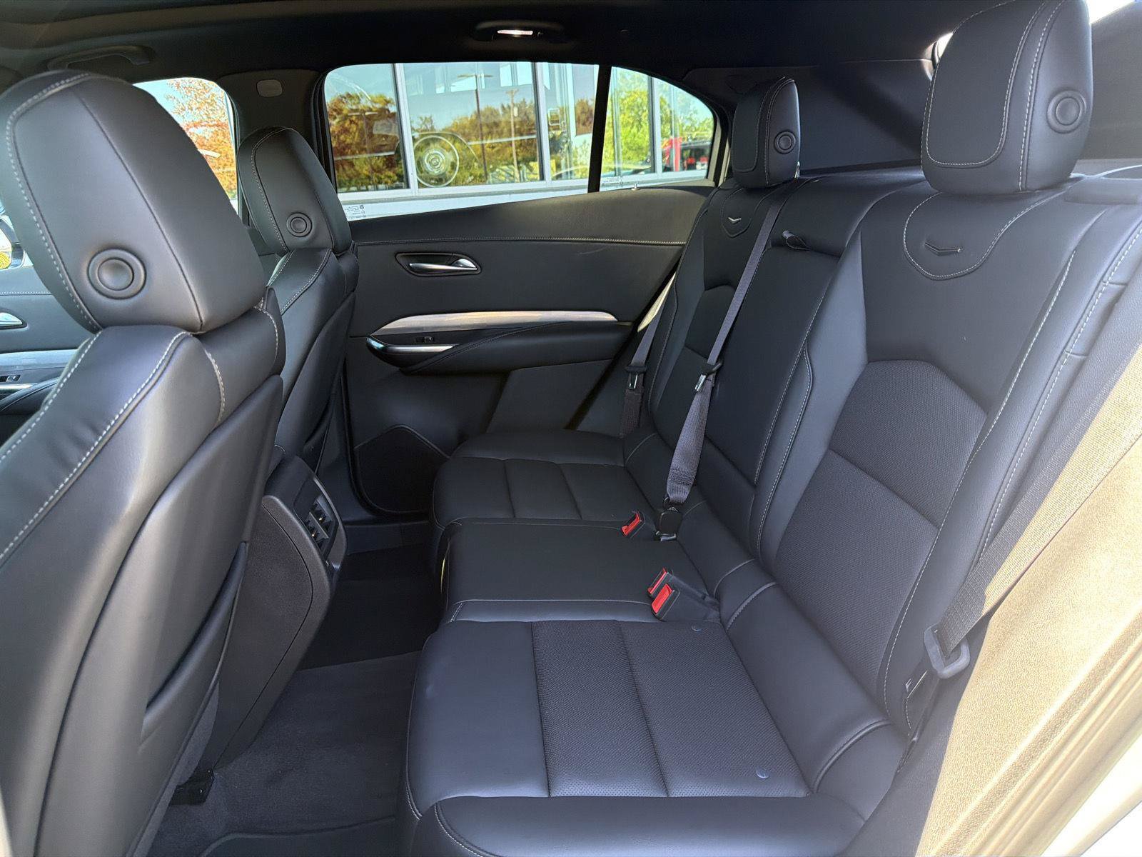 Used 2024 Cadillac XT4 Premium Luxury w/ Technology Package AWD/4WD image 43