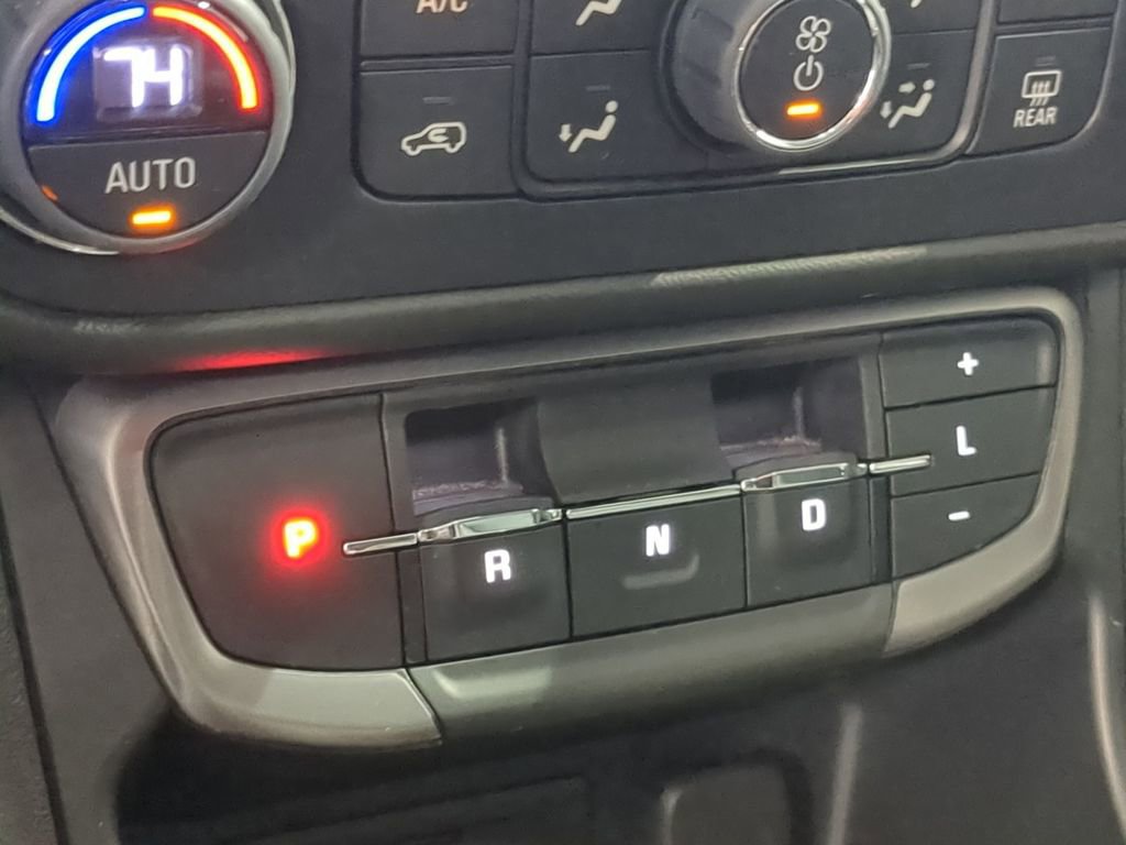 Used 2022 GMC Terrain AT4 w/ Infotainment Package II image 40