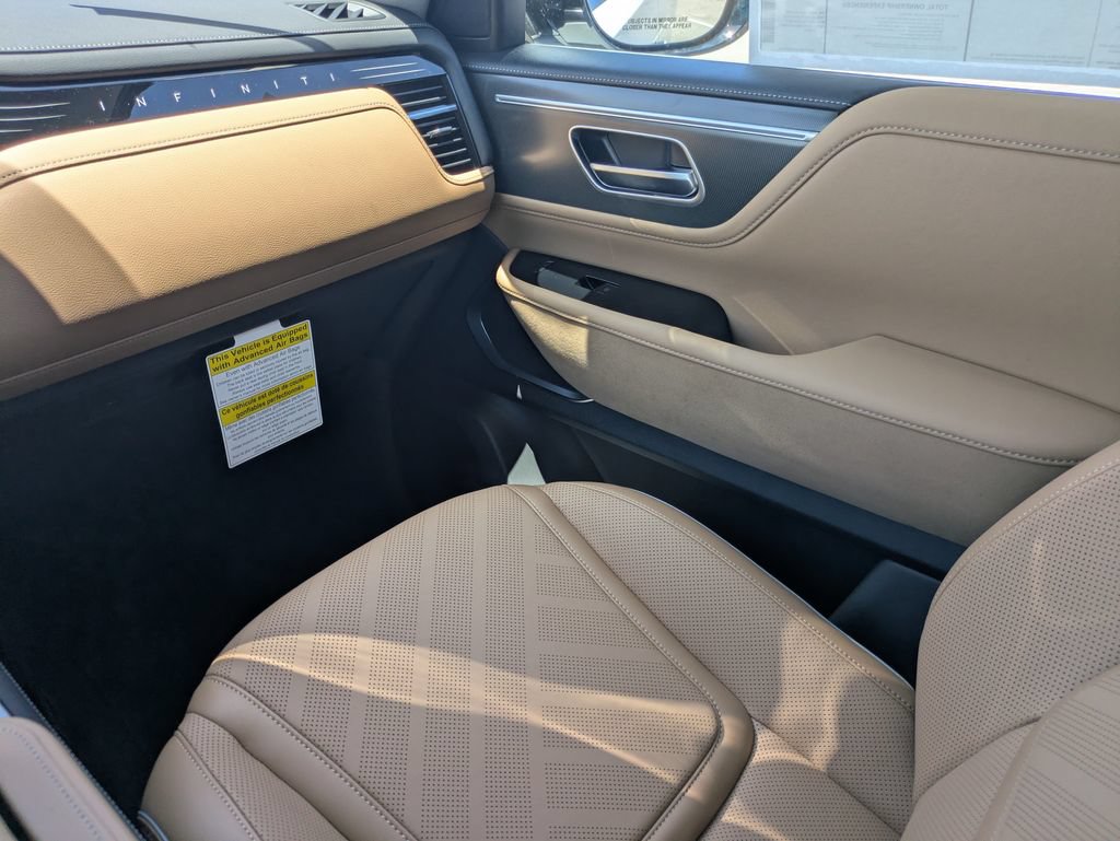New 2027 INFINITI QX80 Luxe w/ Cargo Package RWD image 17