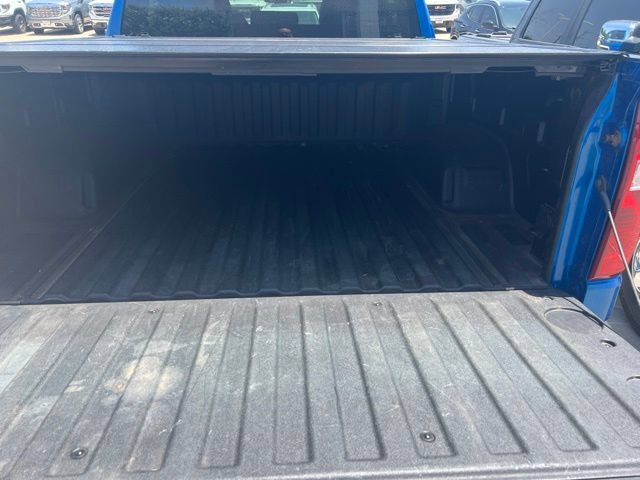 Used 2022 Chevrolet Silverado 1500 LT AWD/4WD image 9