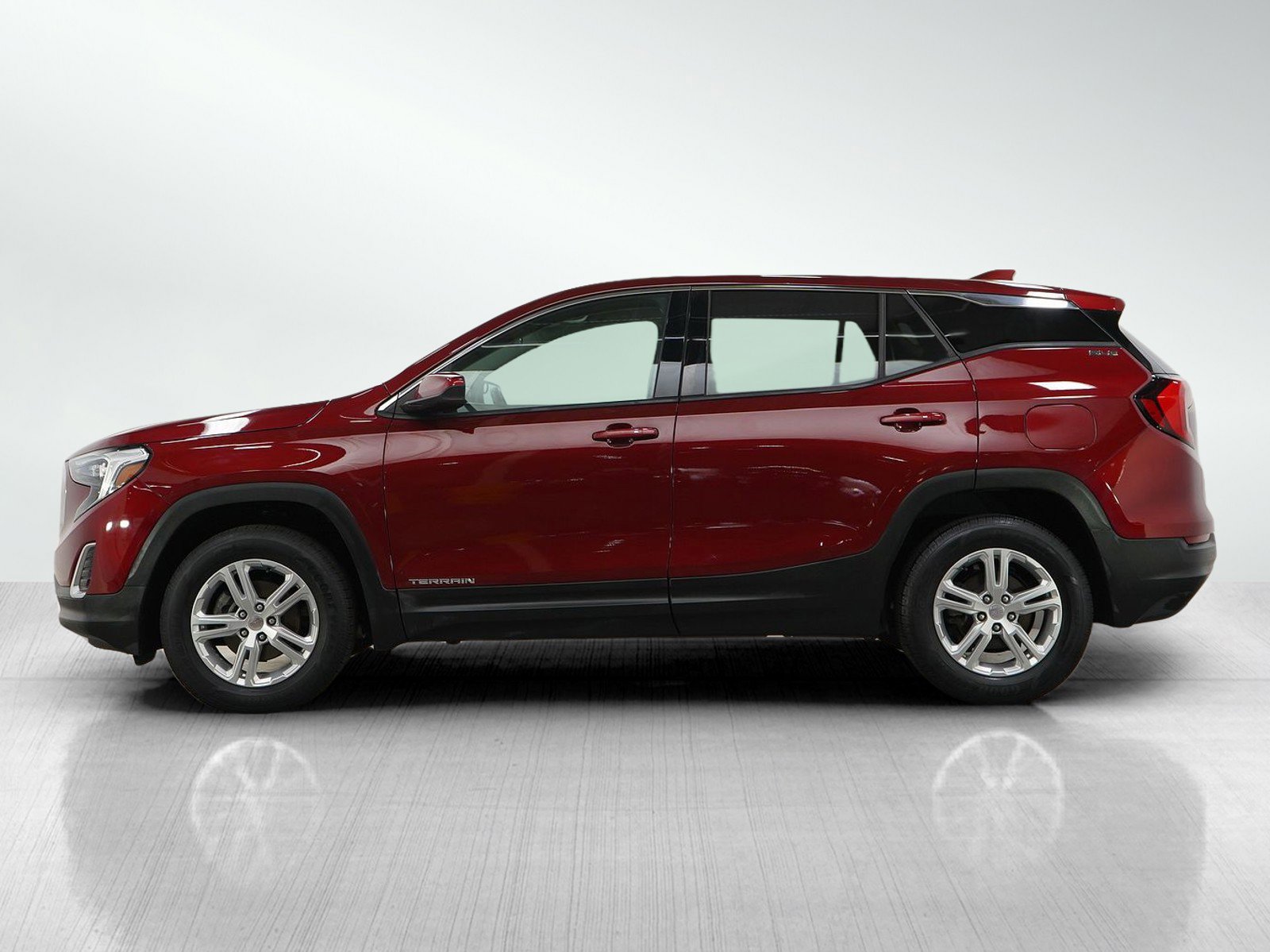 Used 2018 GMC Terrain SLE image 2