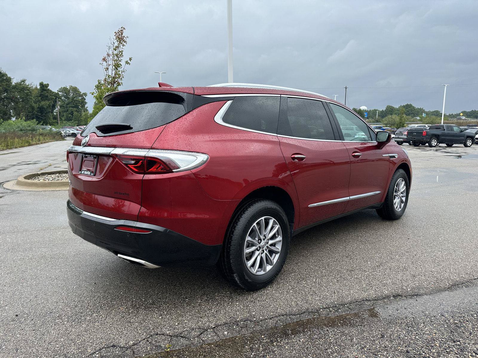 Used 2023 Buick Enclave Essence w/ Trailering Package, 5000 lbs. FWD image 5