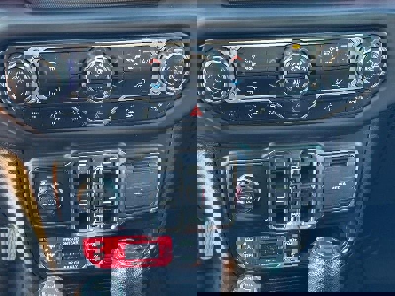 Used 2021 Jeep Wrangler Unlimited Rubicon image 22