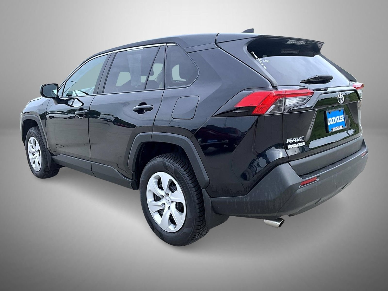 Used 2022 Toyota RAV4 LE AWD/4WD image 7
