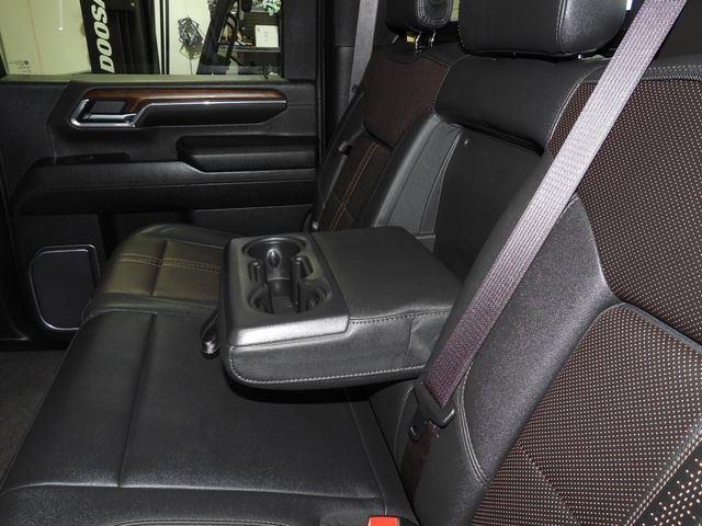Used 2024 Chevrolet Silverado 2500 High Country w/ High Country Premium Package AWD/4WD image 45