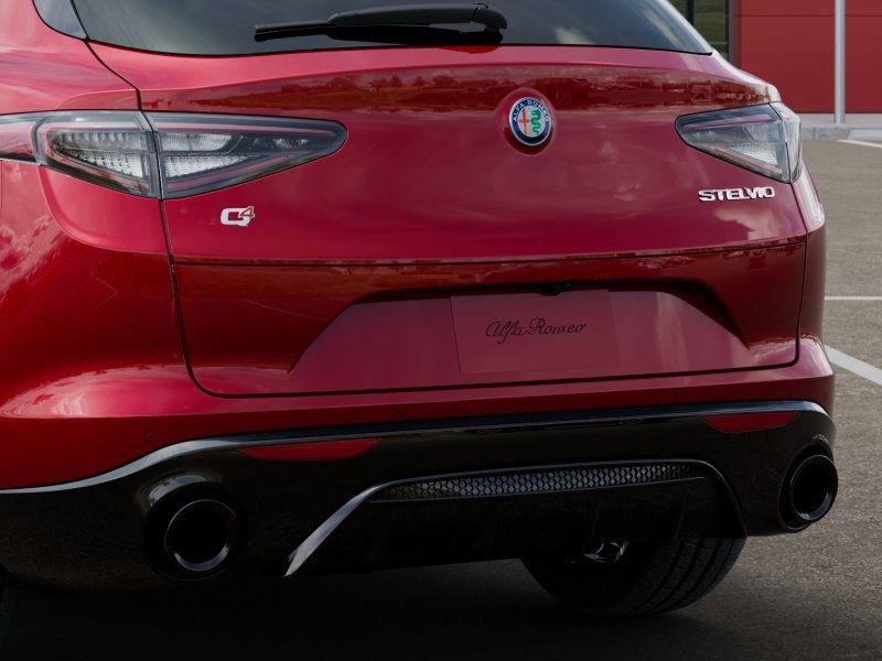 New 2025 Alfa Romeo Stelvio Sprint w/ Veloce Package AWD/4WD image 14