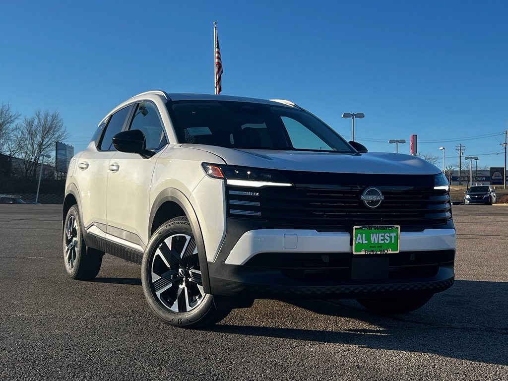 New 2026 Nissan Kicks SV w/ SV Premium Package image 2