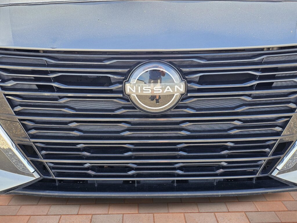 Used 2024 Nissan Altima 2.5 SV image 3