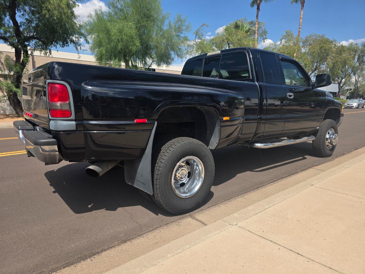 Used 2001 Dodge Ram 3500 Truck 4x4 Quad Cab image 15