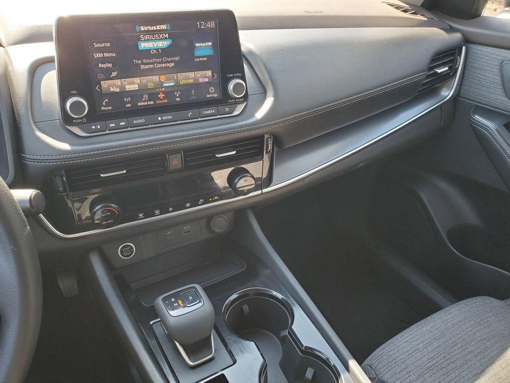 Used 2021 Nissan Rogue SV image 26