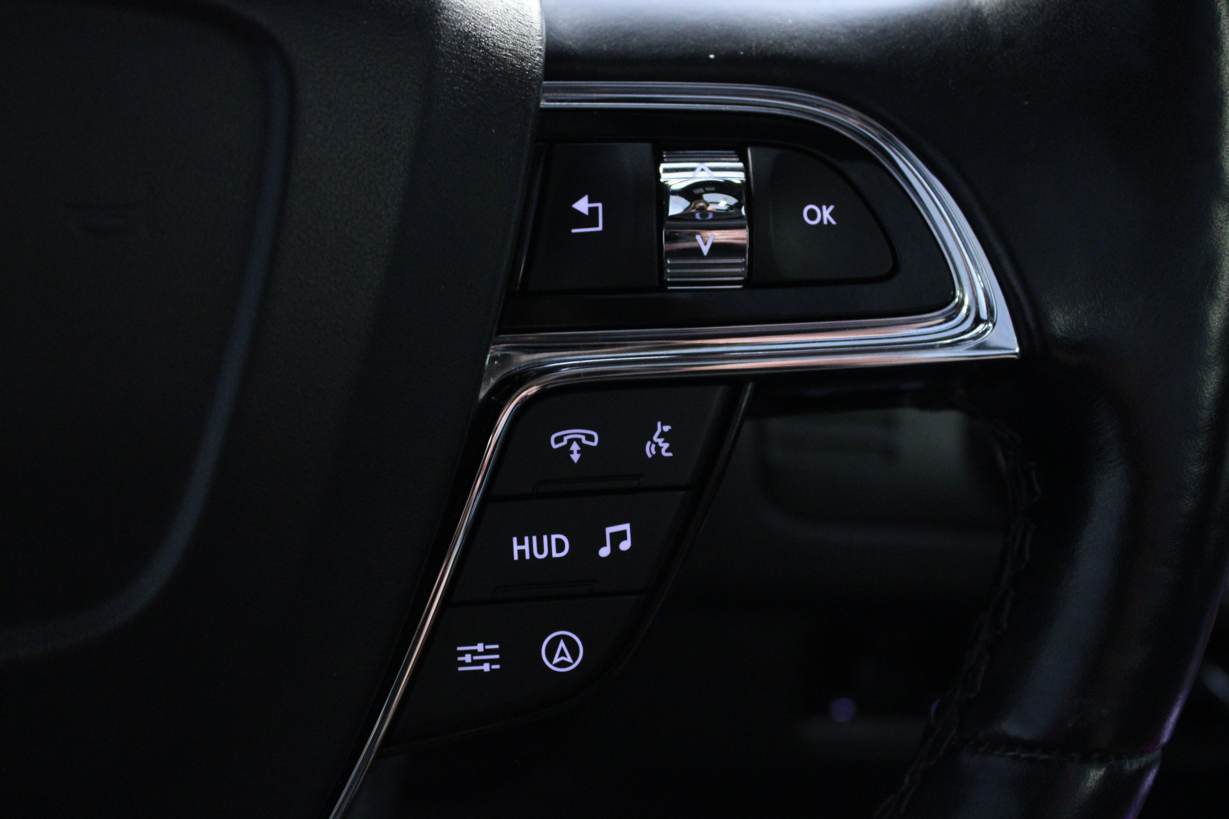 Used 2024 Lincoln Navigator L Reserve AWD/4WD image 23