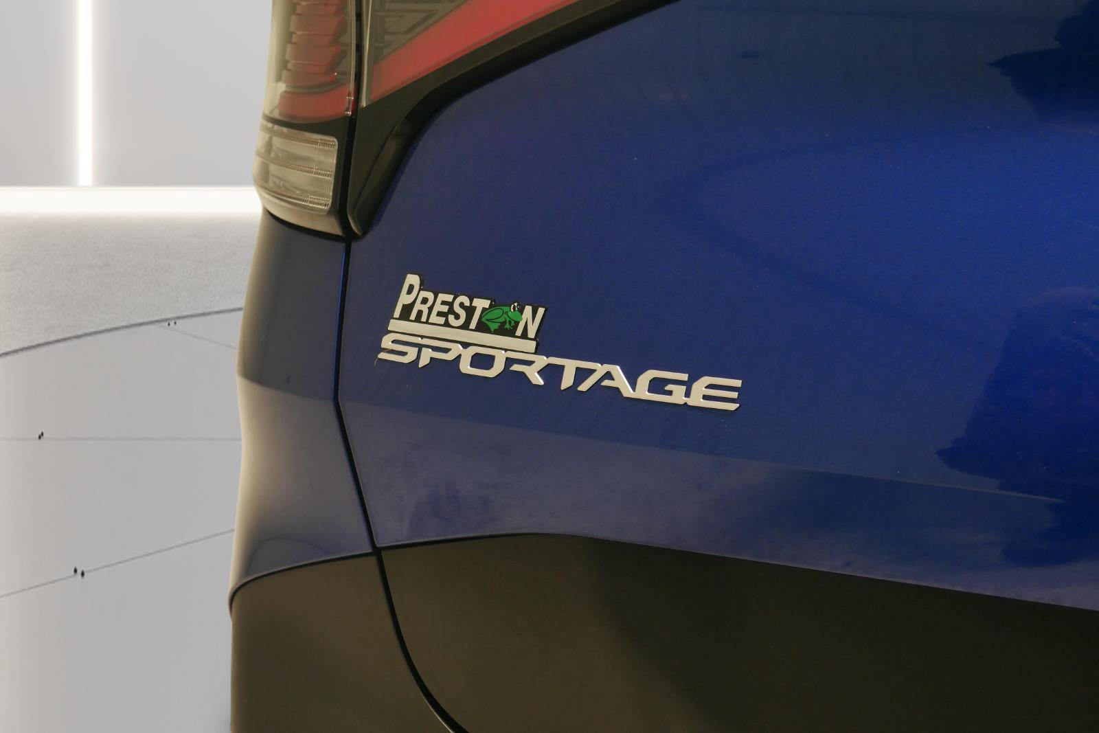 Used 2023 Kia Sportage EX image 28