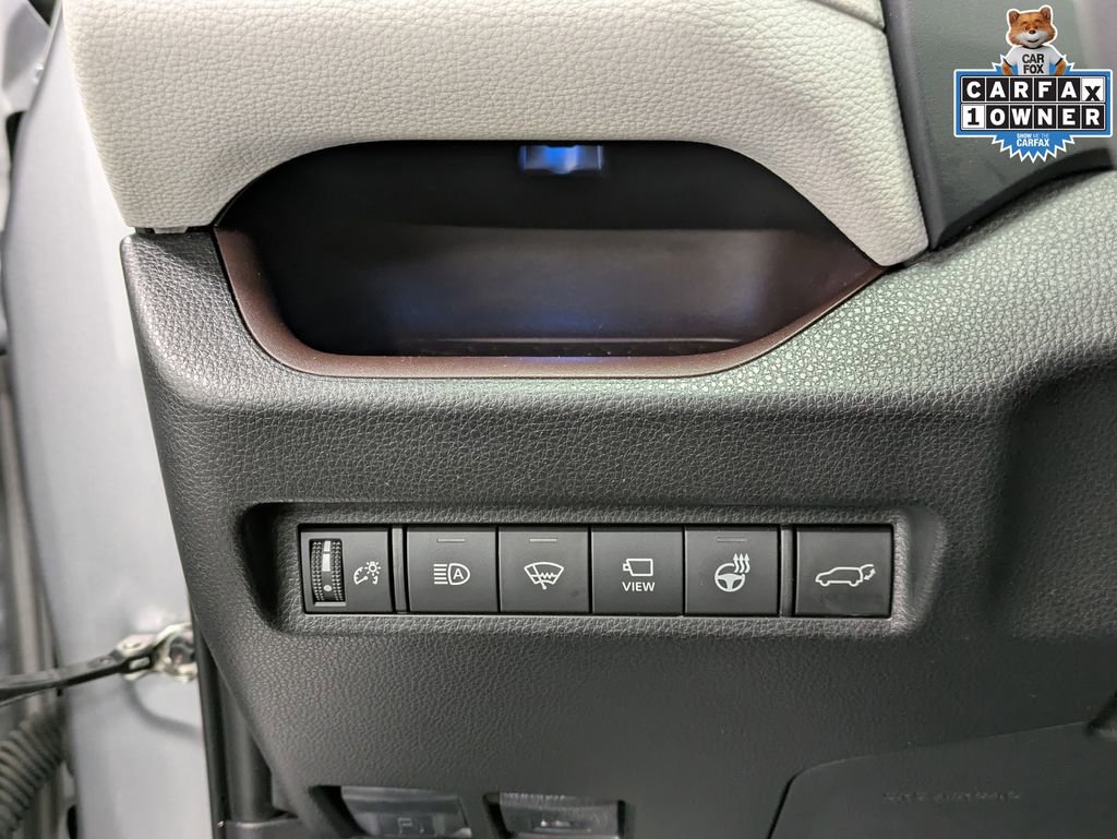 Used 2020 Toyota RAV4 Limited image 21