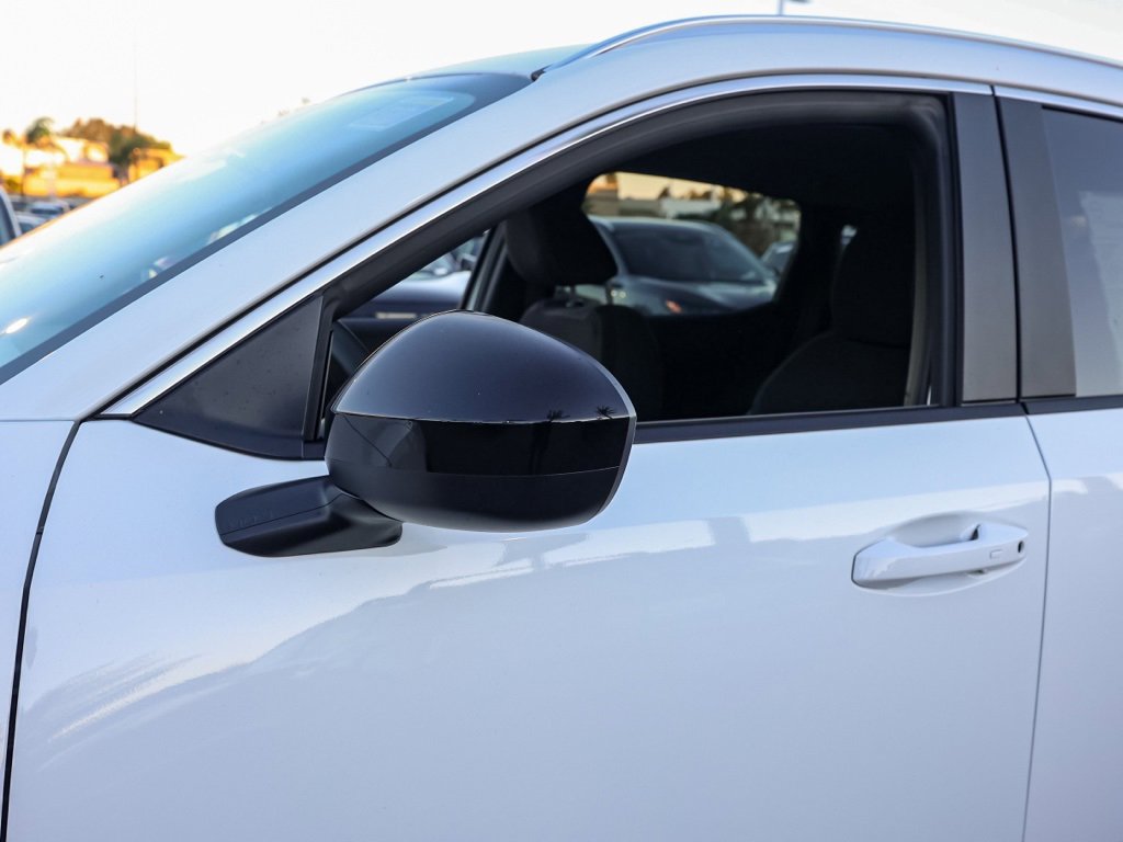 New 2026 Nissan Kicks SV image 12