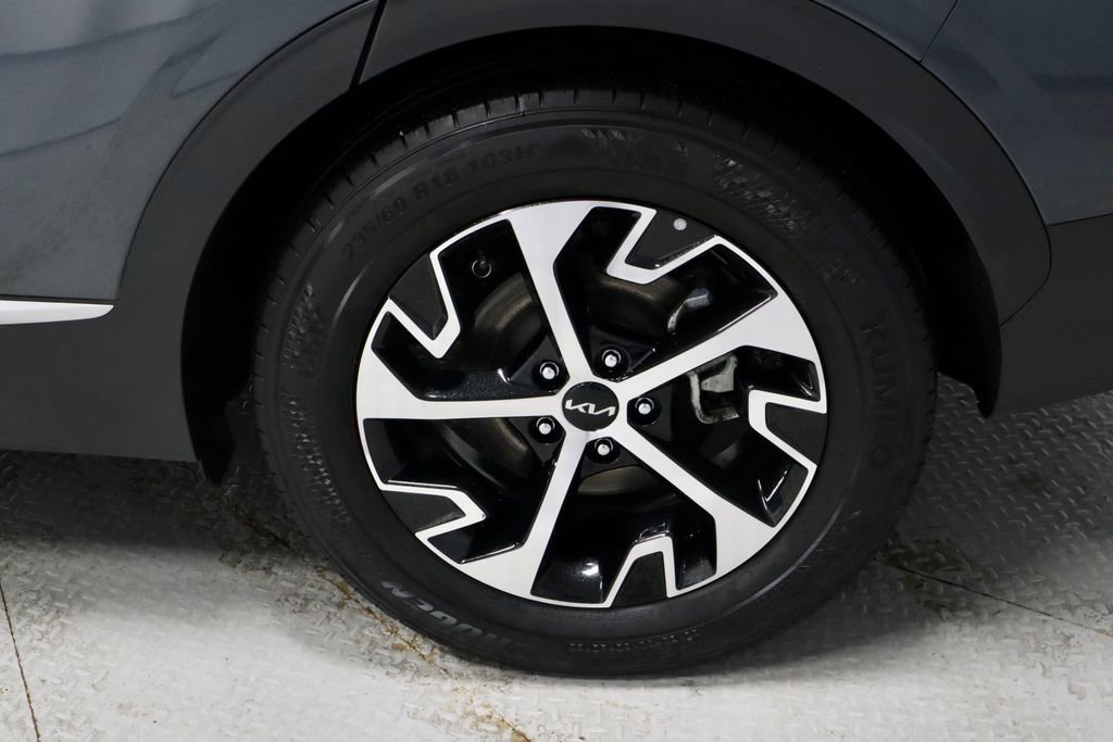 Used 2023 Kia Sportage EX image 17