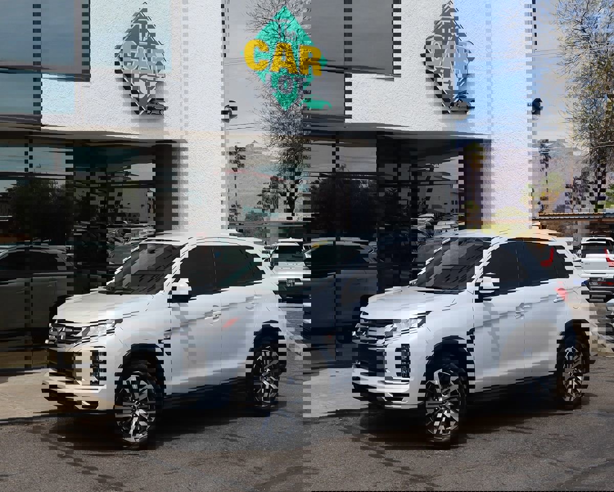 Used 2024 Mitsubishi Outlander Sport AWD image 3