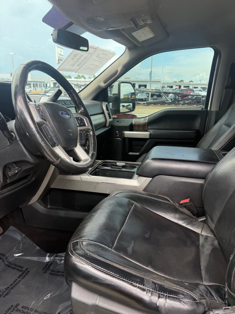 Used 2018 Ford F250 Lariat w/ Lariat Value Package AWD/4WD image 12