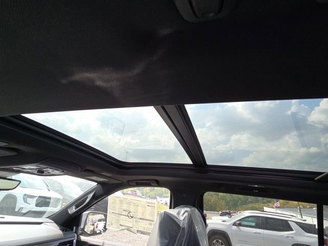 New 2026 GMC Yukon XL Elevation w/ Elevation Premium Package image 8