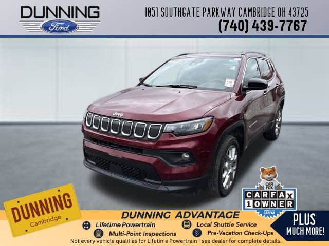Used 2022 Jeep Compass Latitude image 1