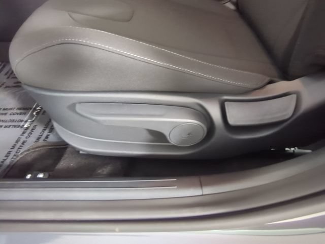 New 2026 Hyundai Elantra Sport FWD image 30