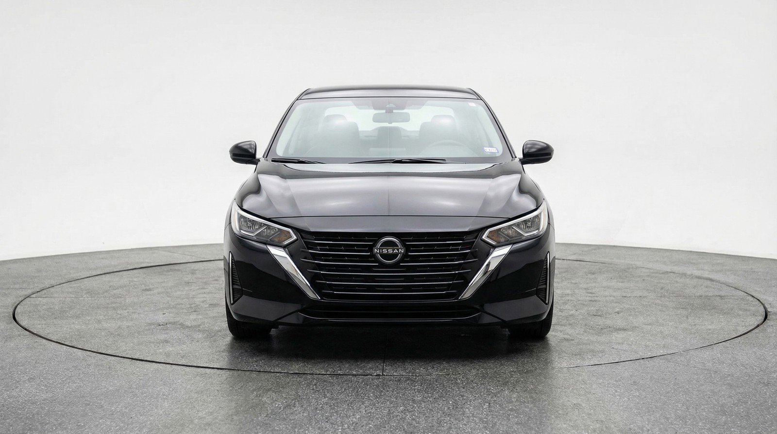 Used 2025 Nissan Sentra SV image 2