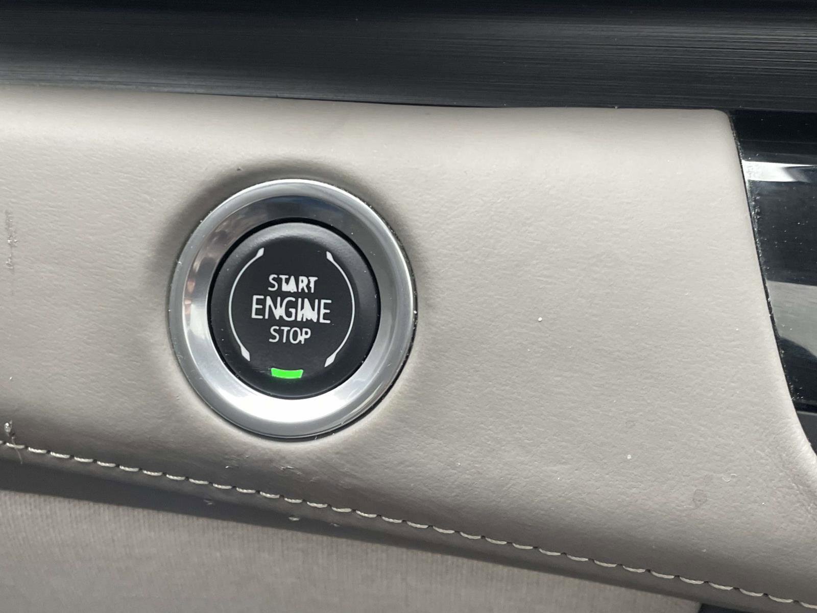 Used 2024 Cadillac Escalade ESV Premium Luxury Platinum w/ LPO, Floor Liner Package AWD/4WD image 13