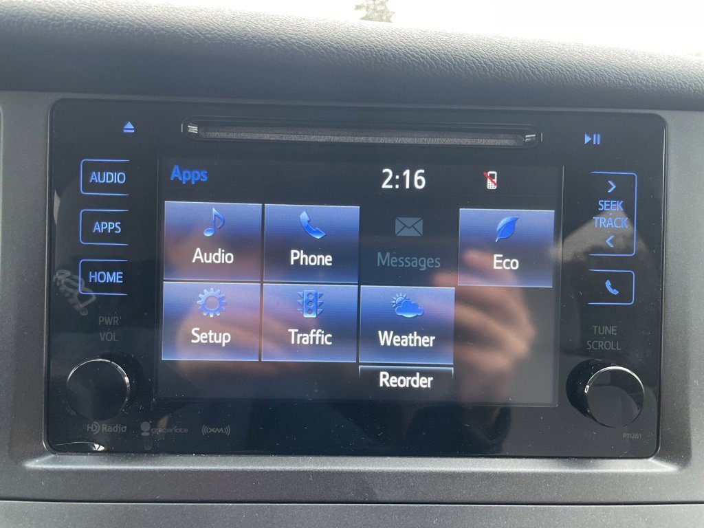 Used 2017 Toyota Sienna LE image 15