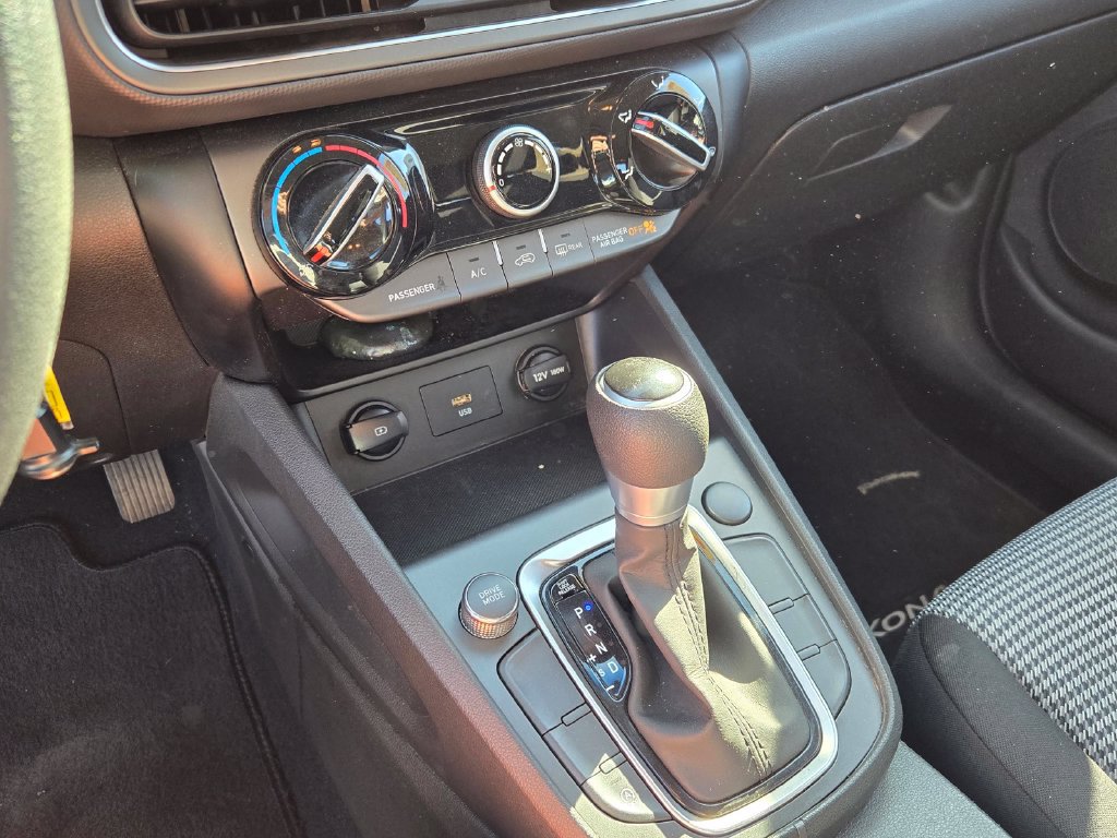 Used 2022 Hyundai Kona SE FWD image 22