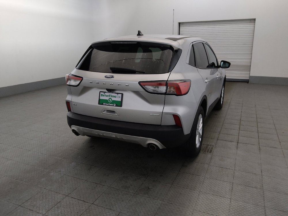Used 2020 Ford Escape SE FWD image 7
