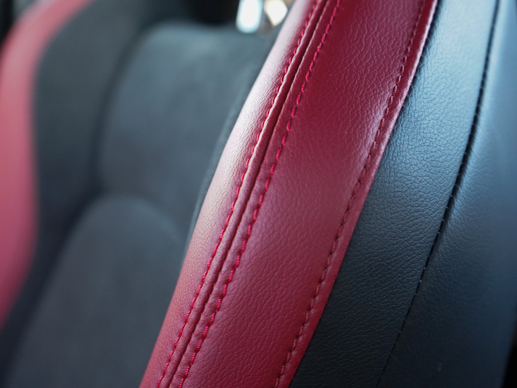 Used 2024 Nissan Z Performance w/ Floor Mat Package image 33