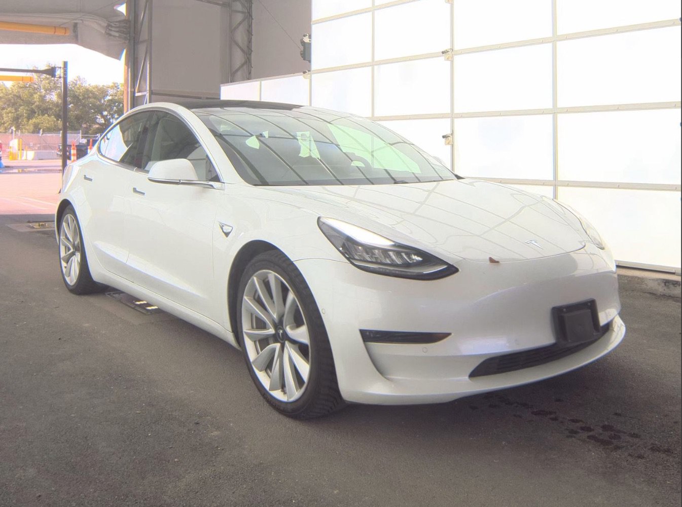 Used 2019 Tesla Model 3 Long Range AWD/4WD image 3