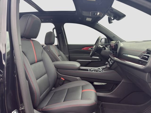 Used 2026 Chevrolet Traverse RS image 17