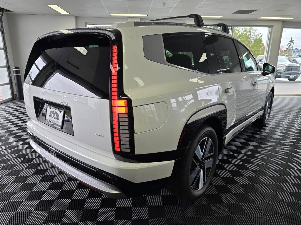 New 2026 Hyundai Ioniq 9 SEL image 4