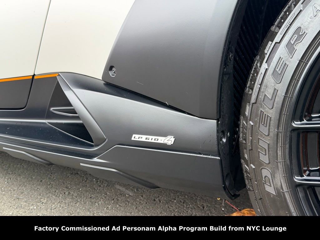 Used 2024 Lamborghini Huracan Sterrato image 19