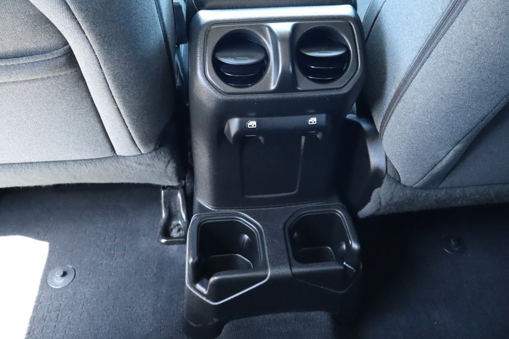 Used 2025 Jeep Wrangler Unlimited Sport AWD/4WD image 31