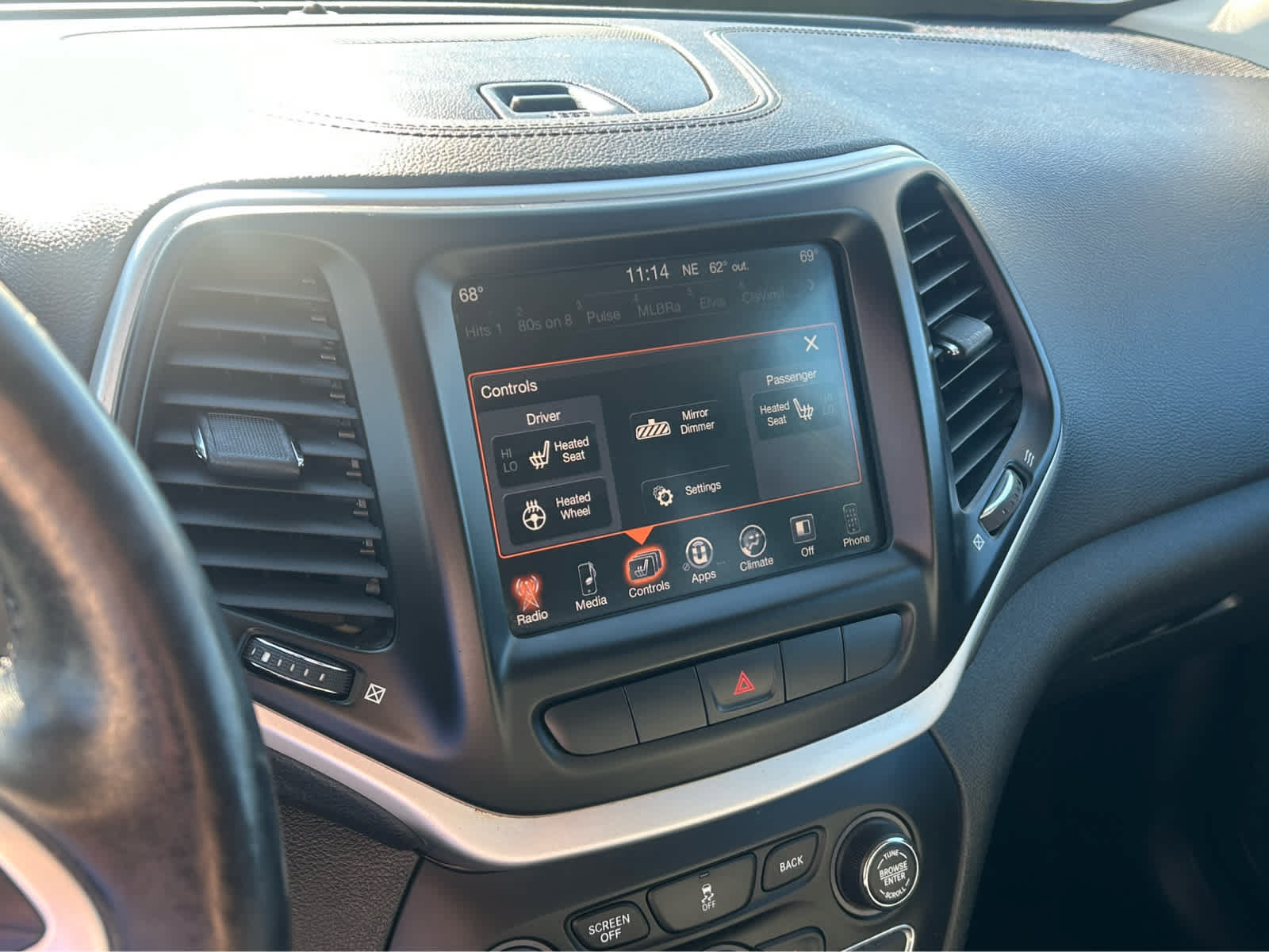 Used 2014 Jeep Cherokee Limited FWD image 27