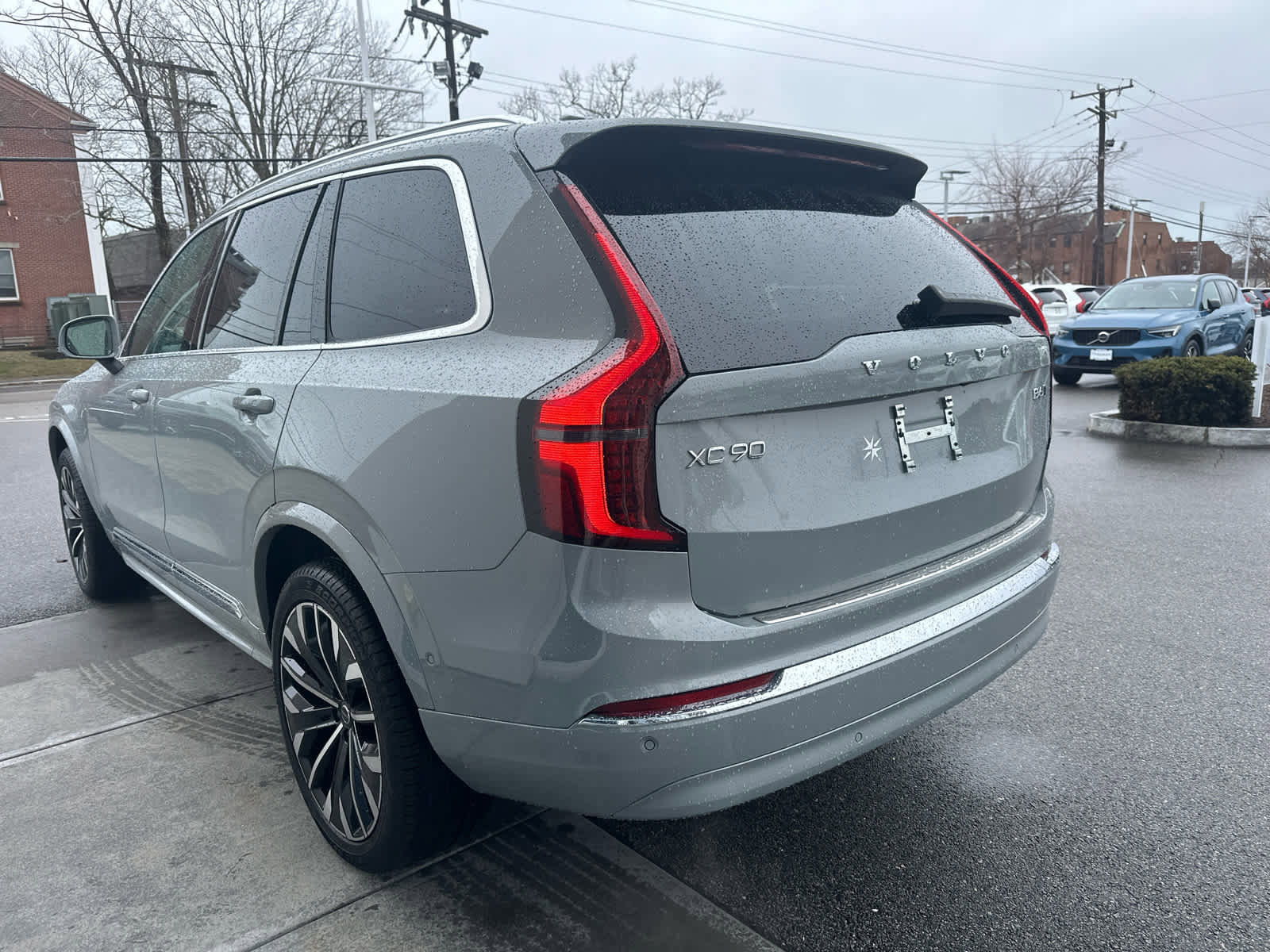 Used 2026 Volvo XC90 B6 Plus w/ Protection Package Premier image 14