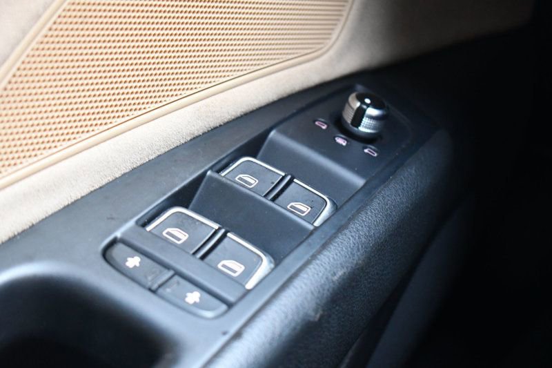 Used 2013 Audi A8 3.0T image 17