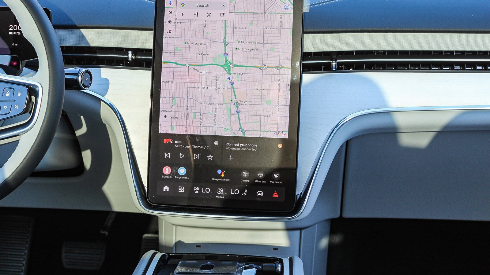 New 2025 Volvo EX90 Plus w/ Protection Package Premier image 16