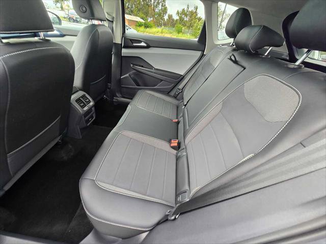 Used 2023 Volkswagen Taos SE w/ Panoramic Sunroof Package AWD/4WD image 20