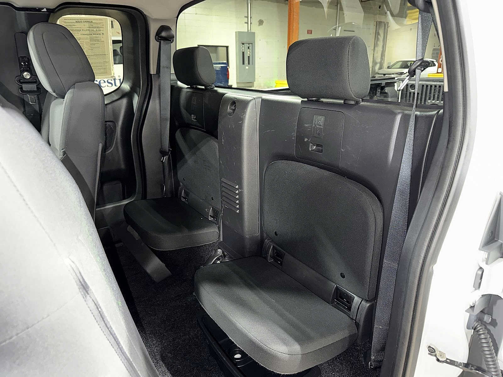 Used 2024 Nissan Frontier S w/ S Utility Package RWD image 17