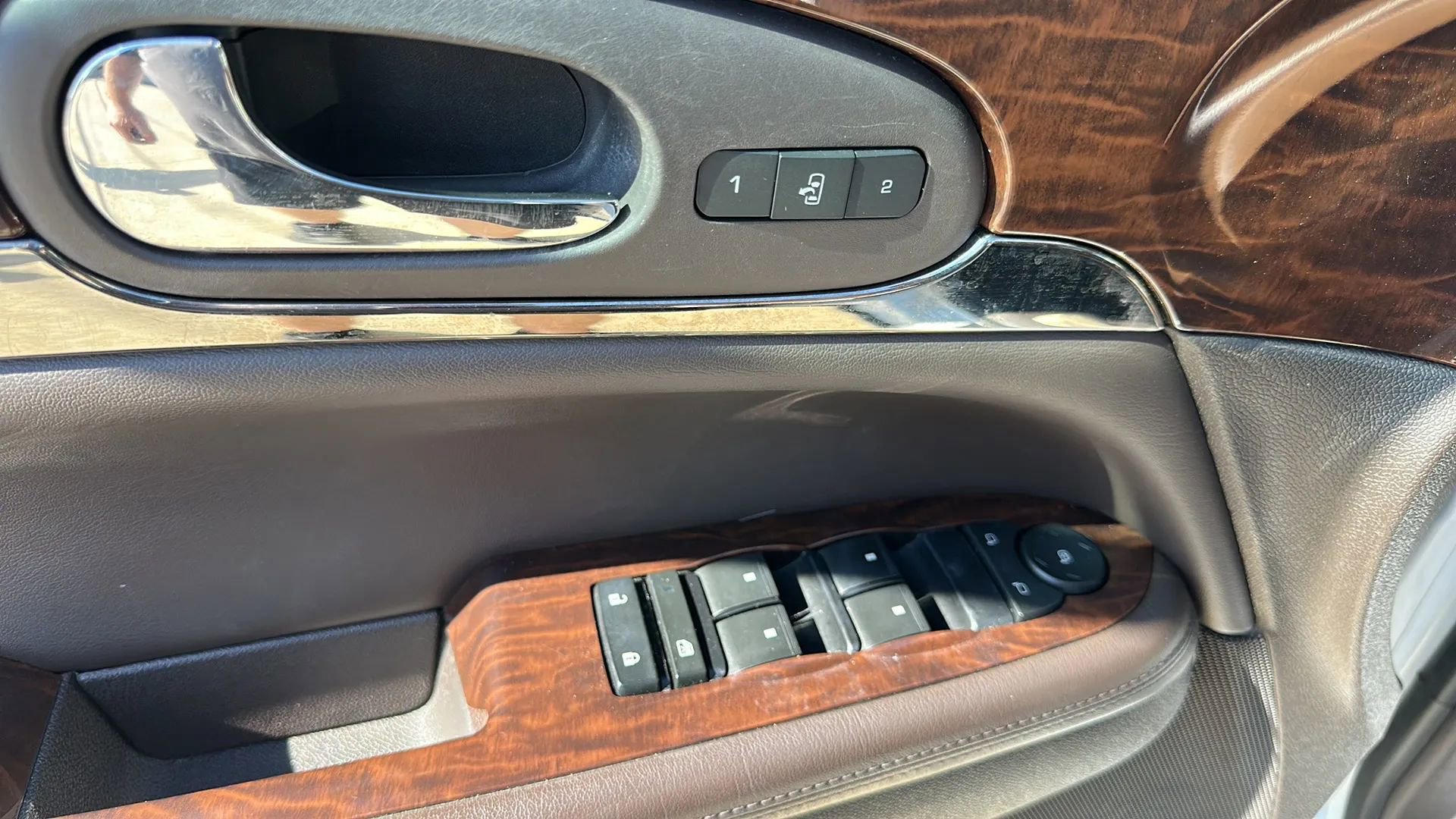 Used 2016 Buick Enclave Leather image 17