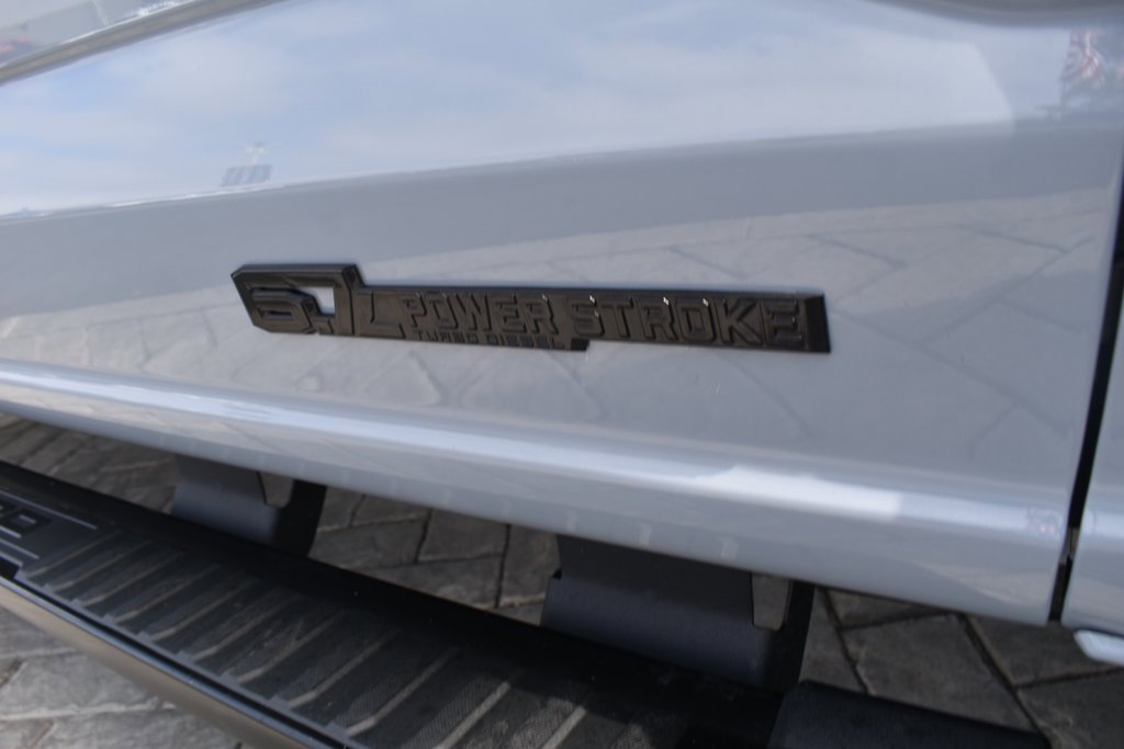 Used 2025 Ford F450 Lariat w/ FX4 Off-Road Package image 7