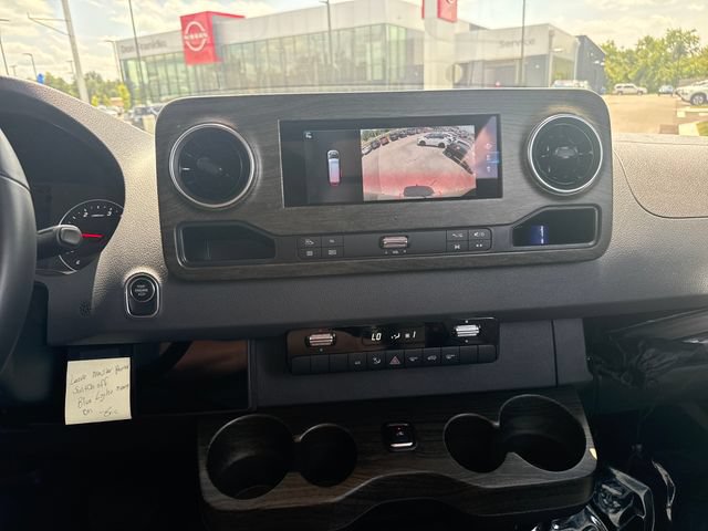 Used 2024 Mercedes-Benz Sprinter 3500 image 18