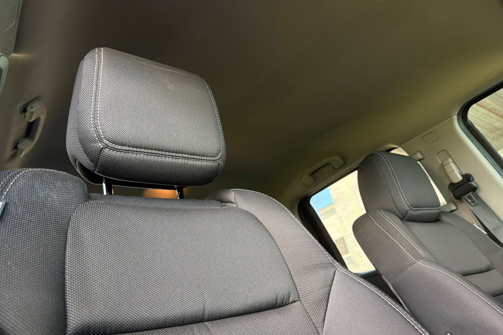 Used 2023 Nissan Frontier SV w/ SV Convenience Package AWD/4WD image 18